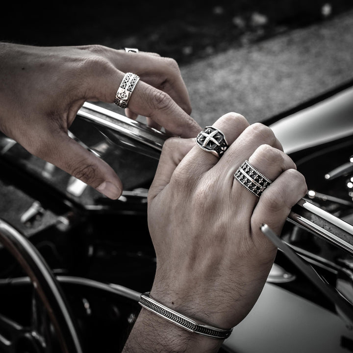 Niccolo - Girati Silver Rings for Men